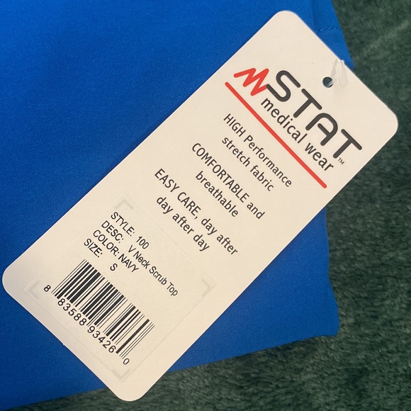 New- Small V Neck Scrub Top & Jogger Scrub Pant - Picture 3 of 6